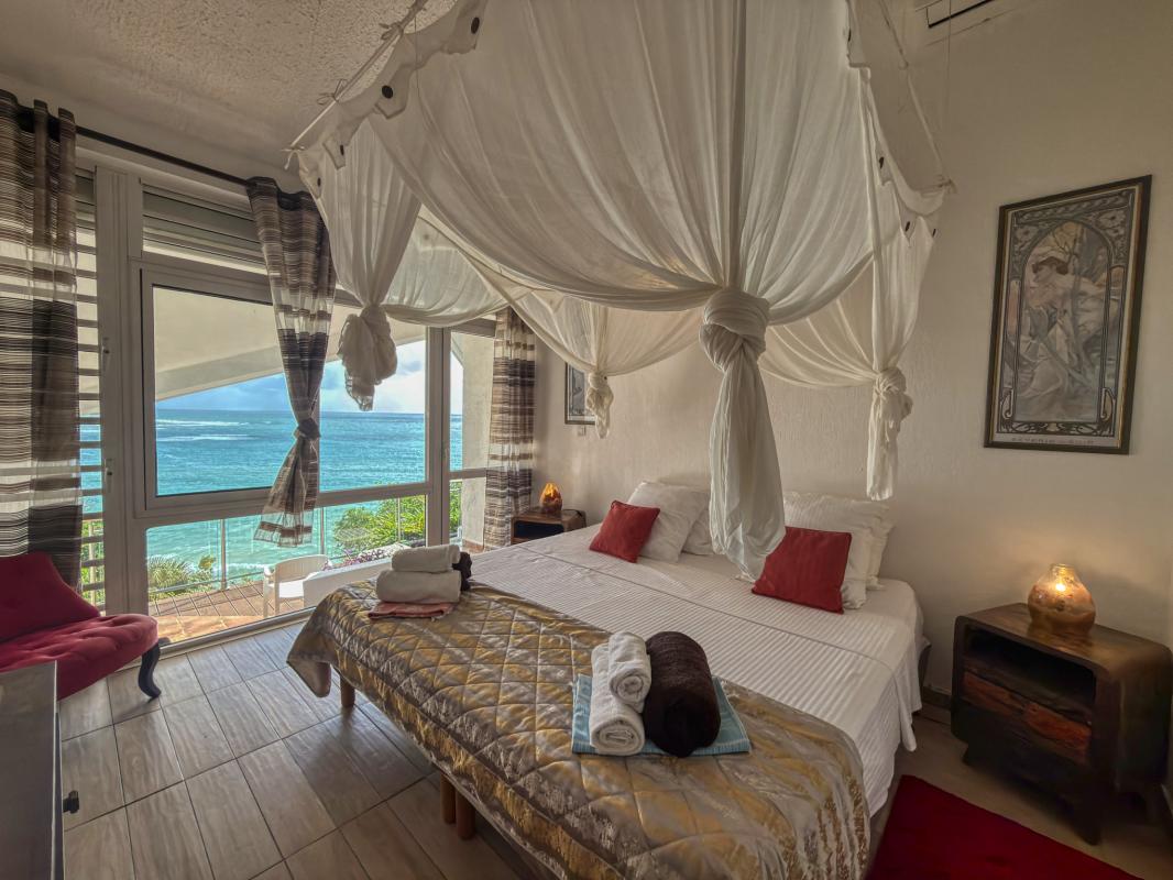 35.Location Villa piscine vue mer Ste Anne Guadeloupe_Chambre 4 vue mer